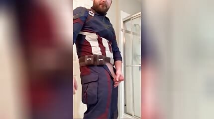 Captain America cosplayer cums for his country
